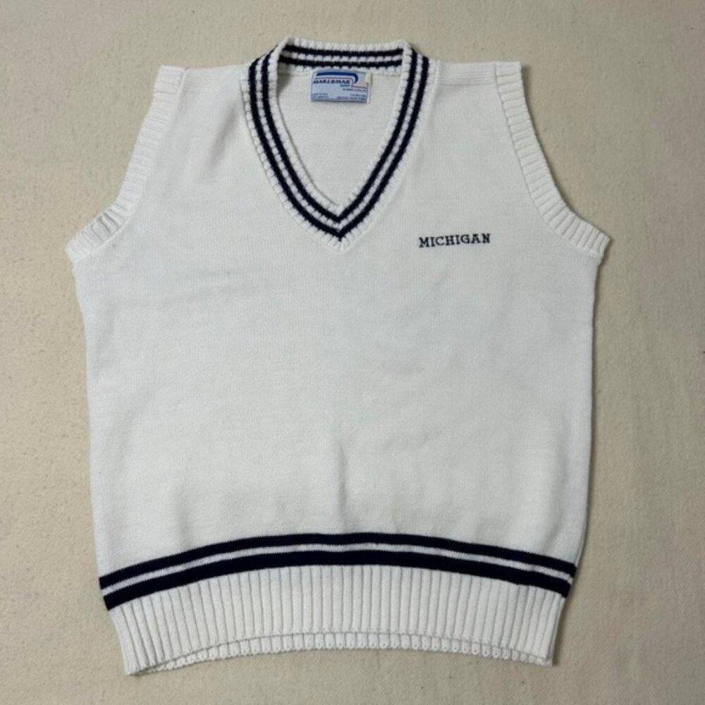Michigan Varsity sweater vest in white and navy #varsityvibes